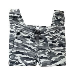 Zyia Active Gray Camo Unwind Jogger Size Large